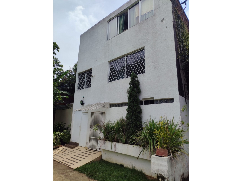 EDIFICIO DE APARTAESTUDIOS — foto 2