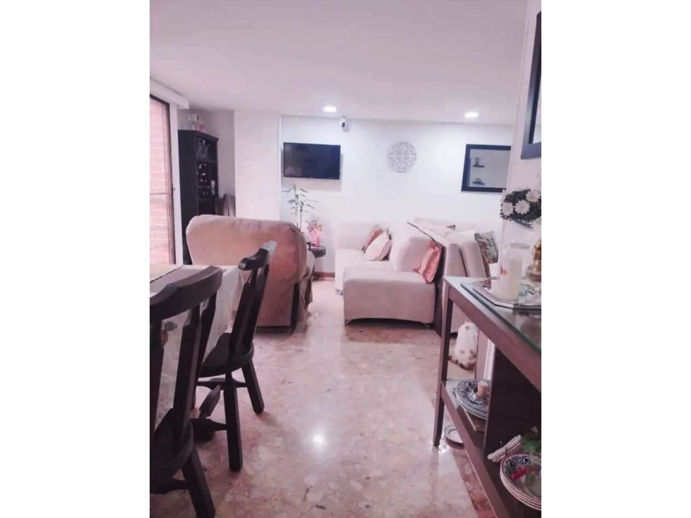VENDEMOS APTO HERMOSO EN EDIFICIO EN EL BARRIO EL INGENIO. — foto 5