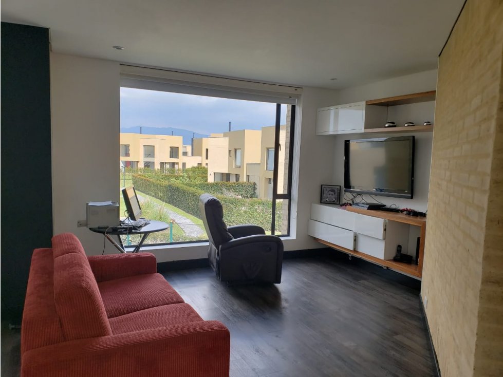 Se vende hermosa casa en Conjunto - Cota - 3