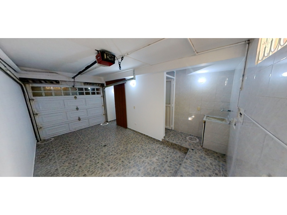 Se vende casa en Cerros de Niza