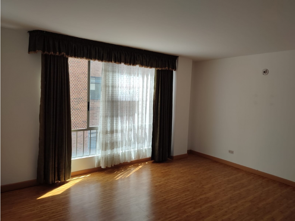 Se vende apartamento en Victoria Norte — foto 4