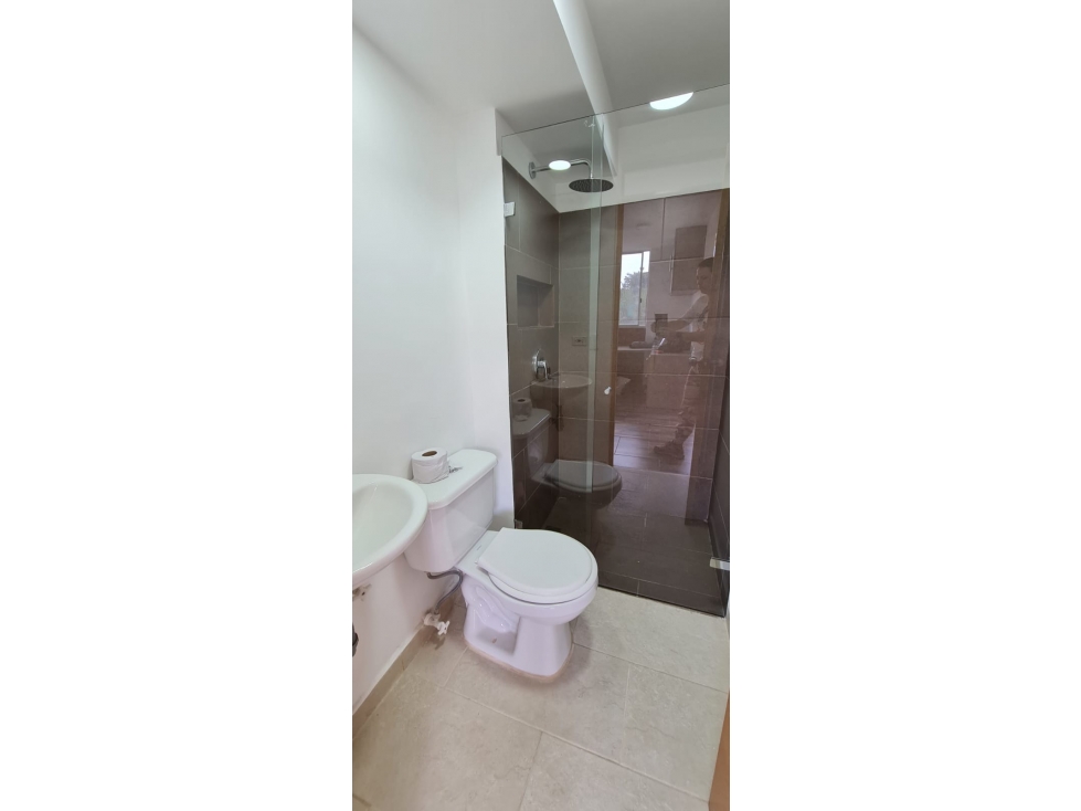 Vendo APARTAMENTO EN RIONEGRO EN UNIDAD CERRADA — foto 2