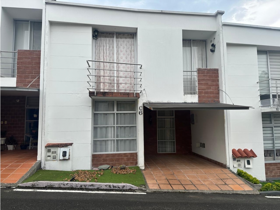Casa para la venta en conjunto cerrado al Norte de la ciudad