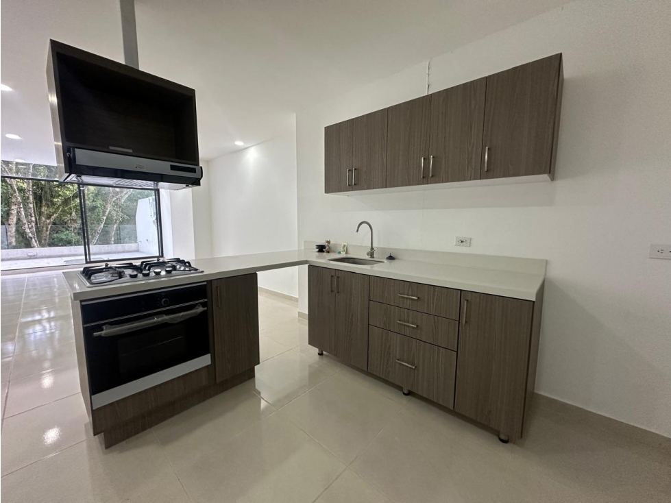 Espectacular Apartamento en el Norte de Amenia