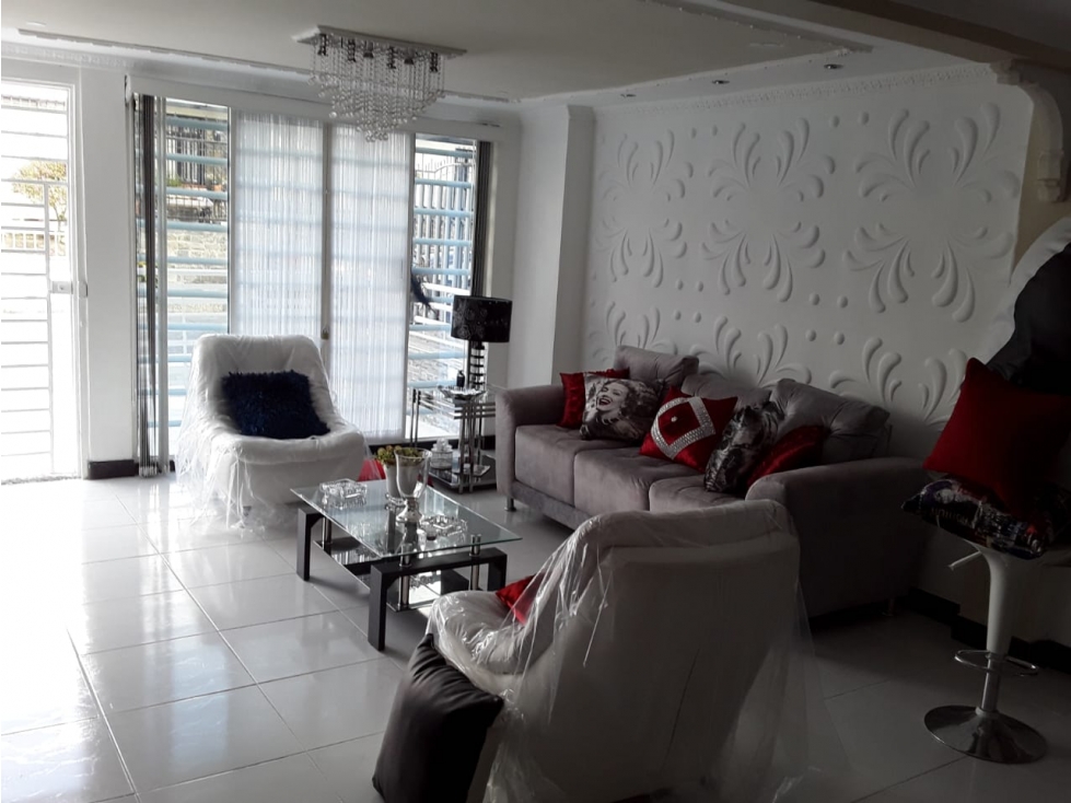 Venta Casa 3 niveles en Américas de Armenia — foto 2