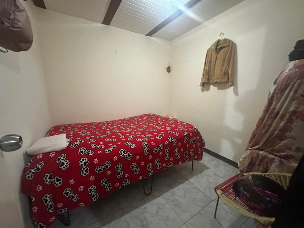 CASA BIFAMILIAR PARA LA VENTA — foto 3