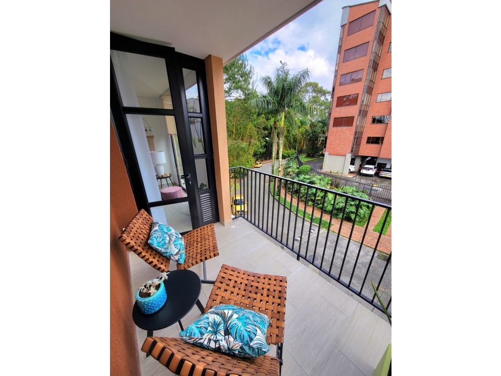 Apartamento amoblado en barrio Laureles