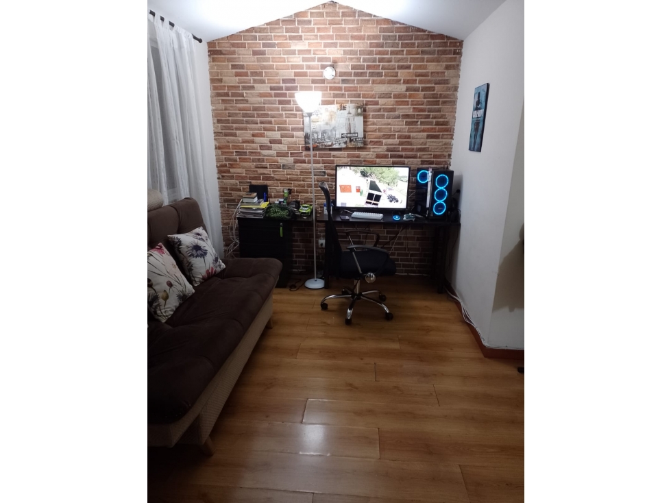 Casa para la venta en la Av. Centenario