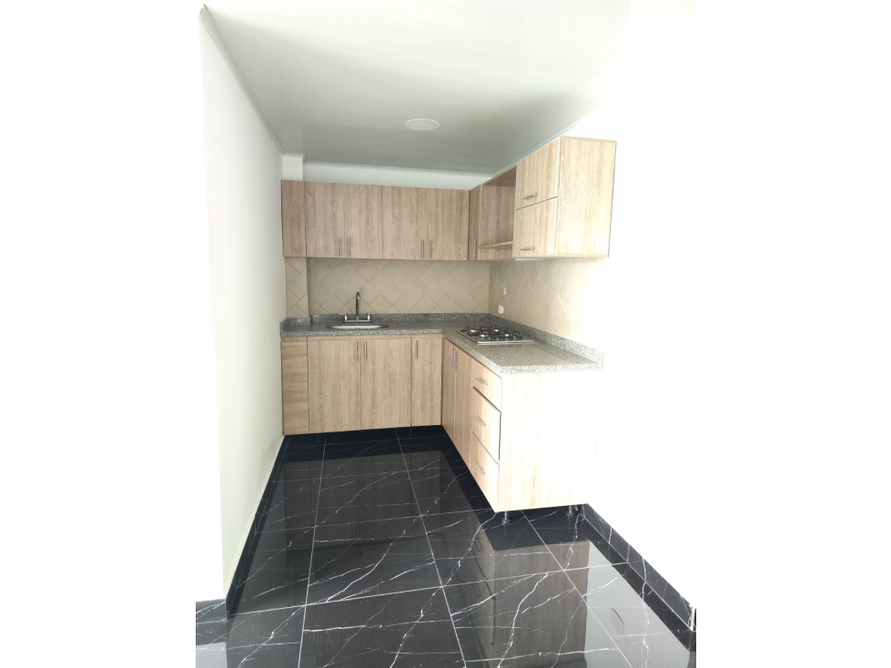 Casa de 4 pisos en sector de Quimbaya — foto 3