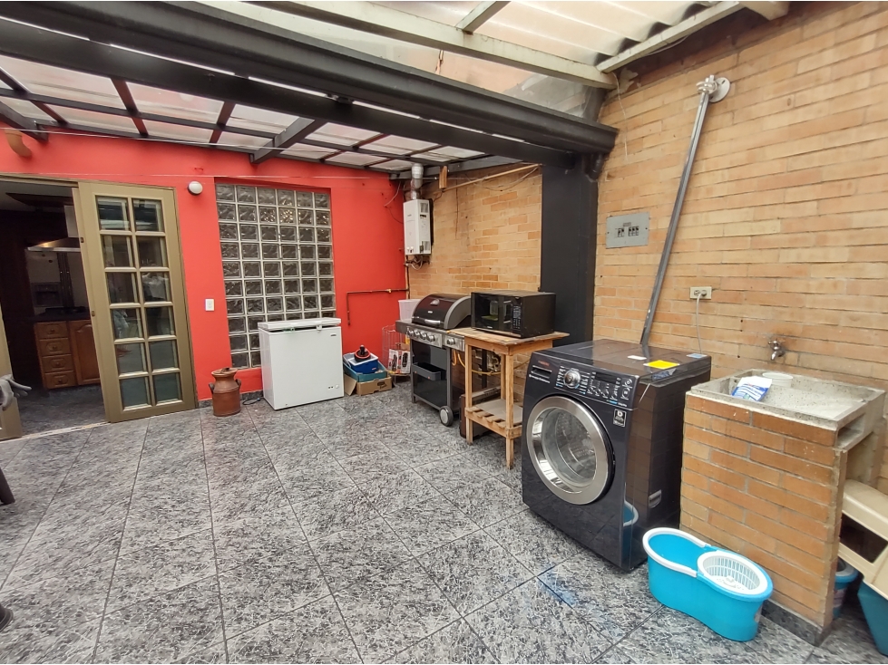VENTA CASA NORMANDÍA BOGOTÁ — foto 2