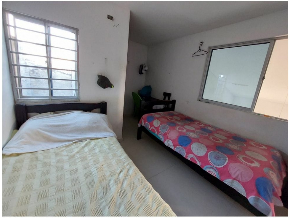 SILVA CUESTA INMOBILIARIA VENDE CASA 3 PISOS EN B/ PUENTE 1 — foto 6