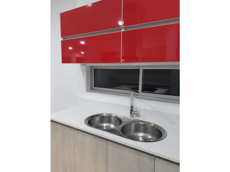 SC RED INMOBILIARIA VENDE APTO EN ALTOS DE MONTEVERDE