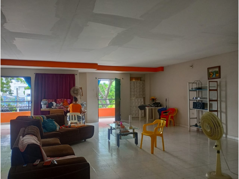 SC RED INMOBILIRIA VENDE CASA DE DOS PLANTAS CON BODEGA — foto 6