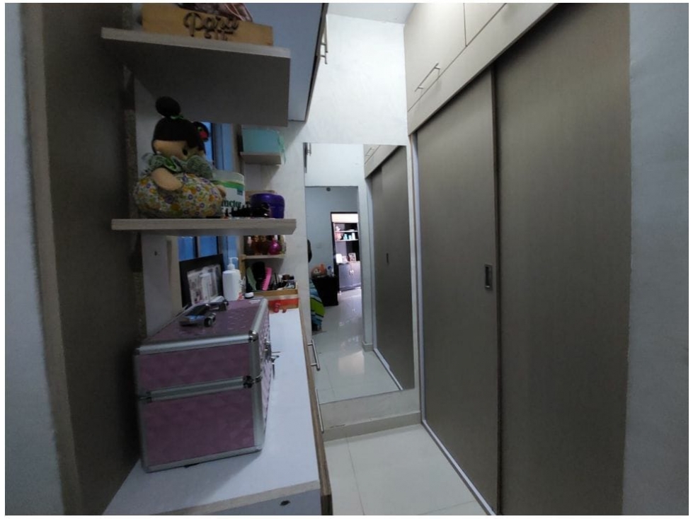 SILVA CUESTA INMOBILIARIA VENDE CASA 3 PISOS EN B/ PUENTE 1 — foto 5