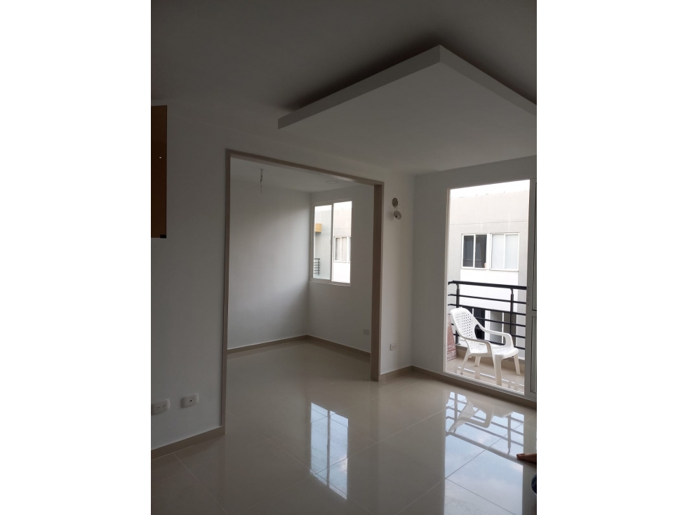 SC INMOBILIARIA VENDE APTO EN EL EDIFICIO AMBARI 5 PISO — foto 2
