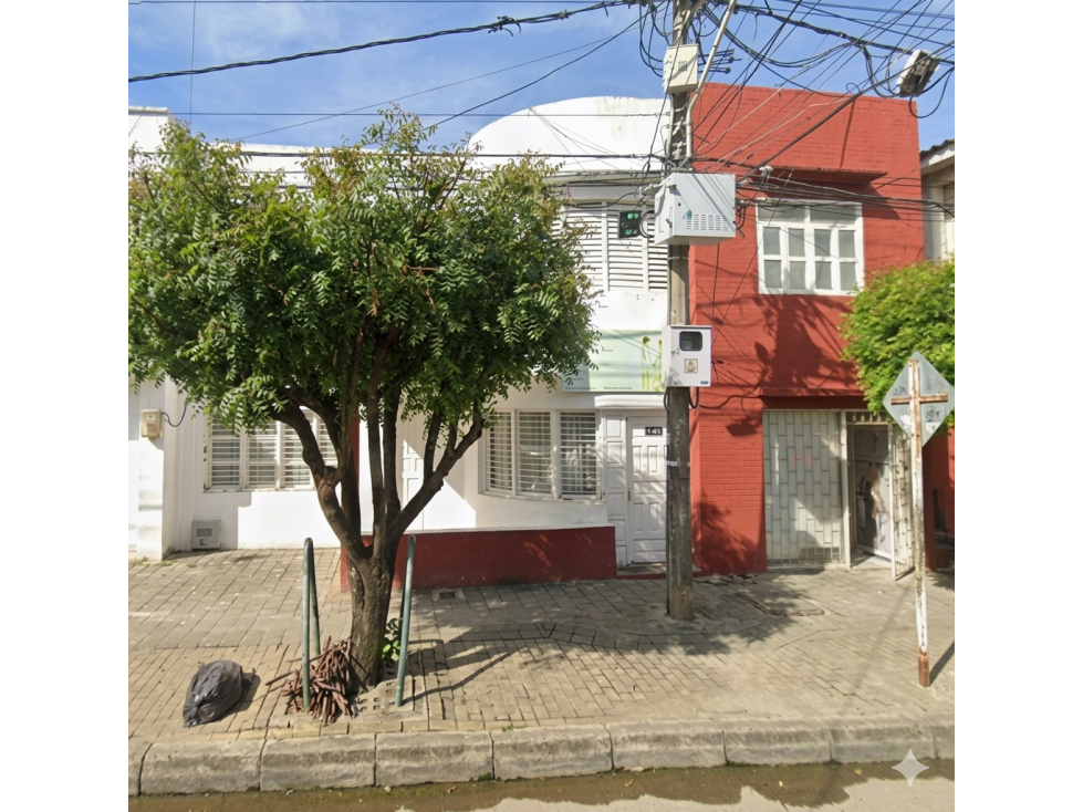 SC INMOBILIARIA VENDE CASA DE 2 PISOS EN EL CENTRO DE MONTERIA