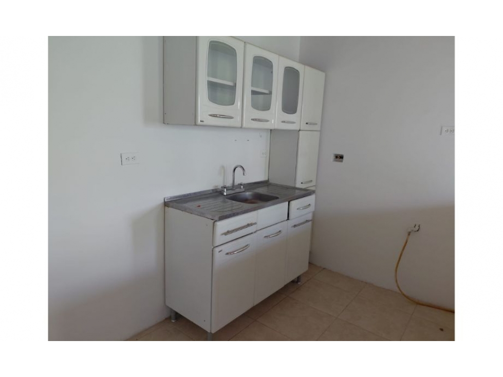 SC RED INMOBILIARIA ARRIENDA APTO EN EL B/ 6 DE MARZO - MONTERÍA — foto 4
