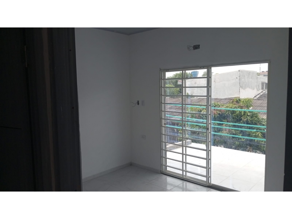 SC INMOBILIARIA VENDE CASA B/ PUENTE UNO — foto 4