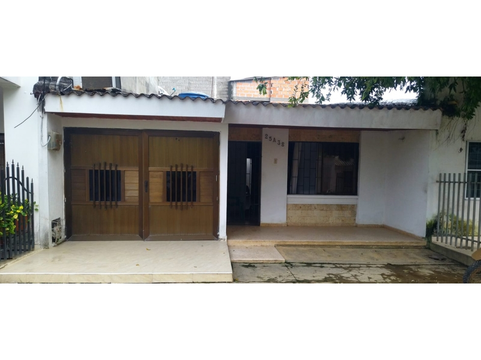 SC RED INMOBILIARIA VENDE CASA EN EL B/ LAS VIÑAS