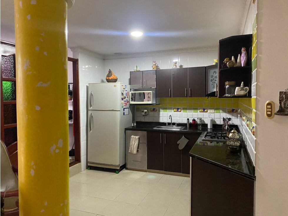 SC INMOBILIARIA VENDE CASA DE 2 PISOS EN B/ VILLA CAMPESTRE — foto 2