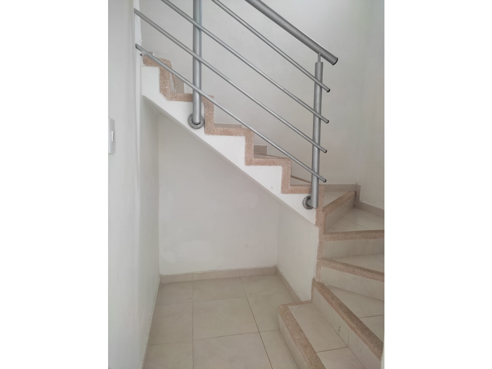 SC RED INMOBILIARIA ARRIENDA CASA EN EL B/ VALLEJO — foto 5