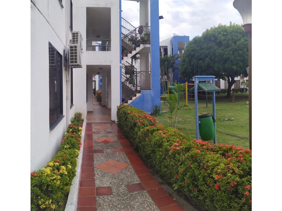 SC INMOBILIRIA VENDE APTO EN PRADOS DE LA C. — foto 2