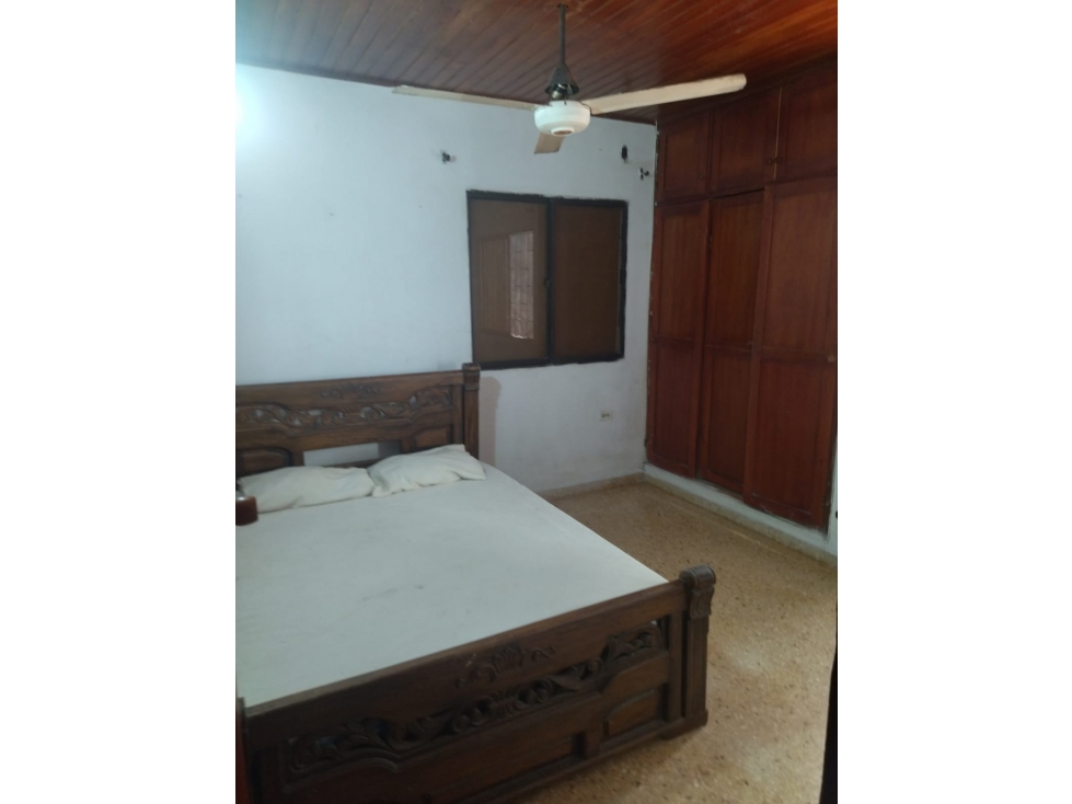 SC RED INMOBILIARIA VENDE CASA EN EL B/ LAS VIÑAS — foto 5