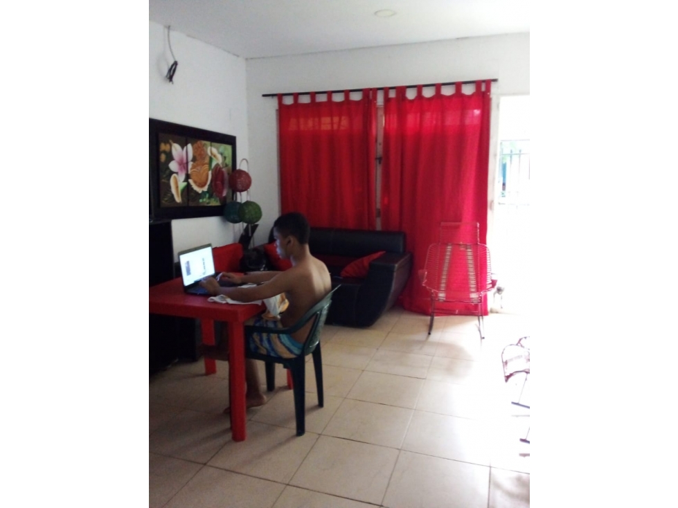 SC INMOBILIARIA VENDE CASA ESQUINERA EN EL B/ GALILEA - MTR