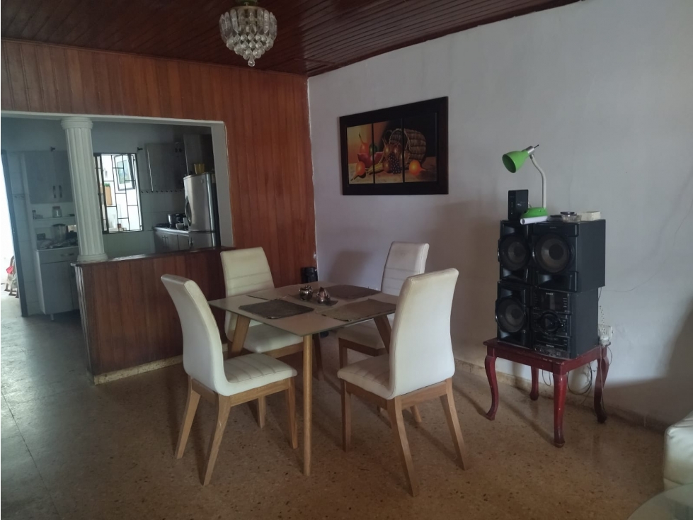 SC RED INMOBILIARIA VENDE CASA EN EL B/ LAS VIÑAS — foto 3