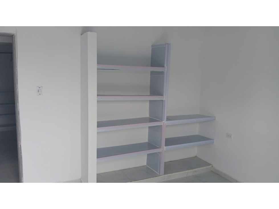 SC INMOBILIARIA VENDE CASA B/ PUENTE UNO — foto 6