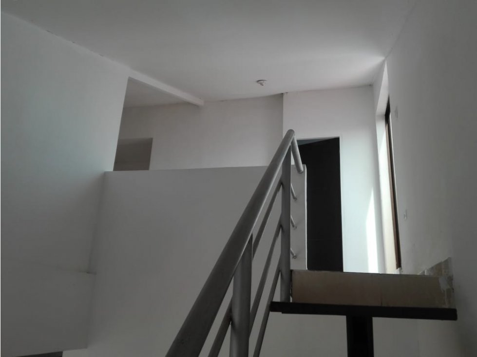 SC INMOBILIARIA ARRIENDA APTO DUPLEX EN TORRES DE CARACOLI -MTR - 3