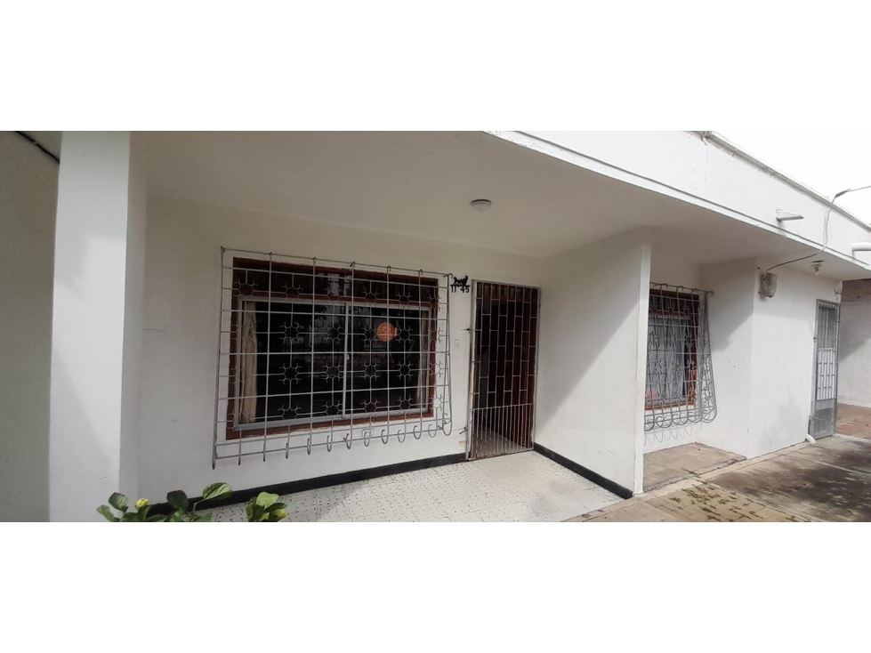 SC RED INMOBILIARIA VENDE CASA EN EL B/ CHUCHURUBI