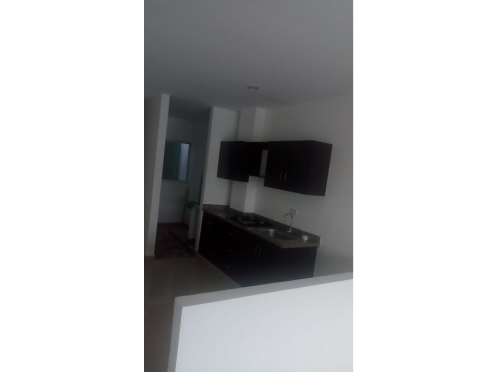 SILVA CUESTA INMOBILIARIA VENDE APARTAMENTO EN EL B/ LA FLORESTA — foto 2
