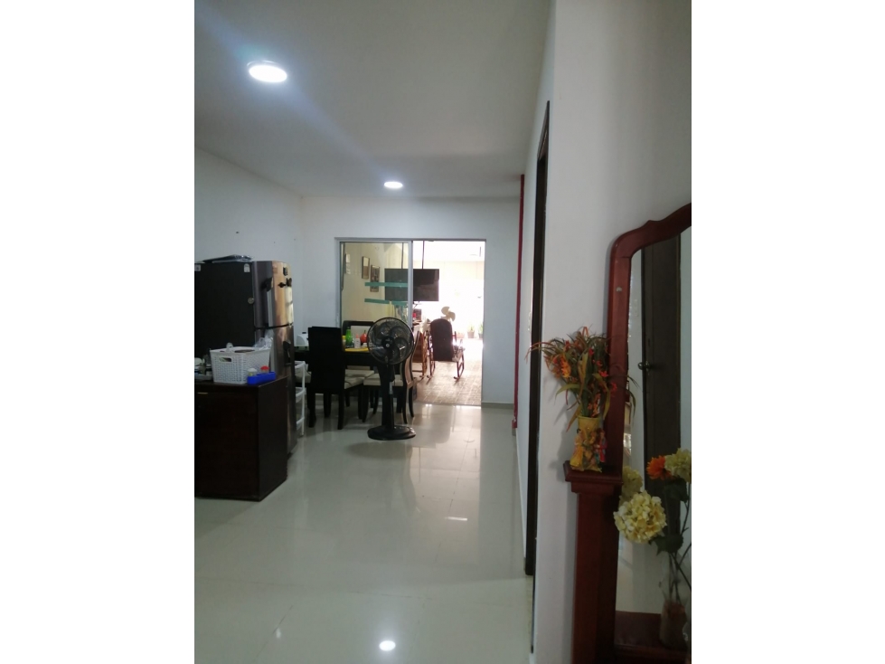 SC INMOBILIARIA VENDE CASA 2 PISOS EN EL B/ MONTEVERDE - MTR
