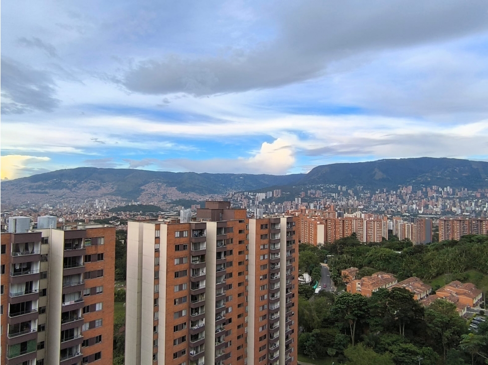 VENTA DE APARTAMENTO EN LA LOMA DE LOS BERNAL MEDELLIN — foto 5