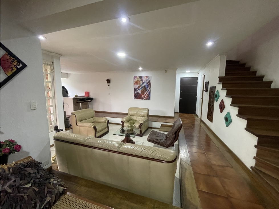VENTA DE CASA DUPLEX EN SECTOR VIZCAYA EL POBLADO MEDELLIN — foto 5