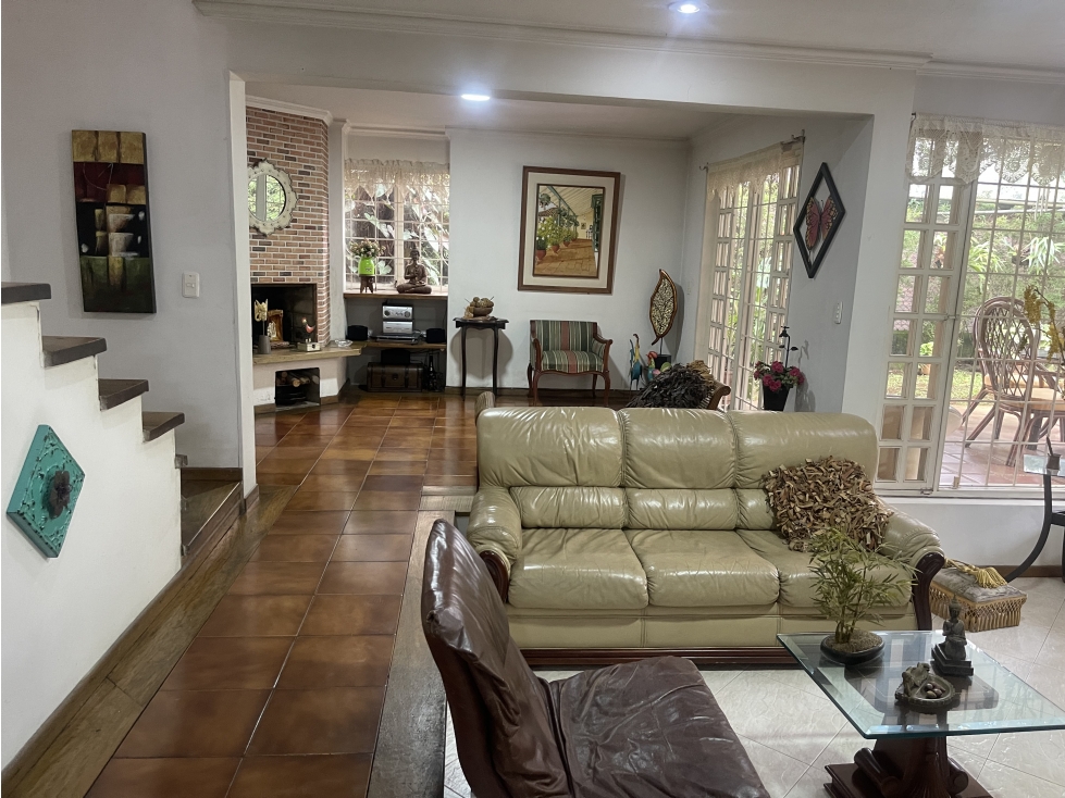 VENTA DE CASA DUPLEX EN SECTOR VIZCAYA EL POBLADO MEDELLIN