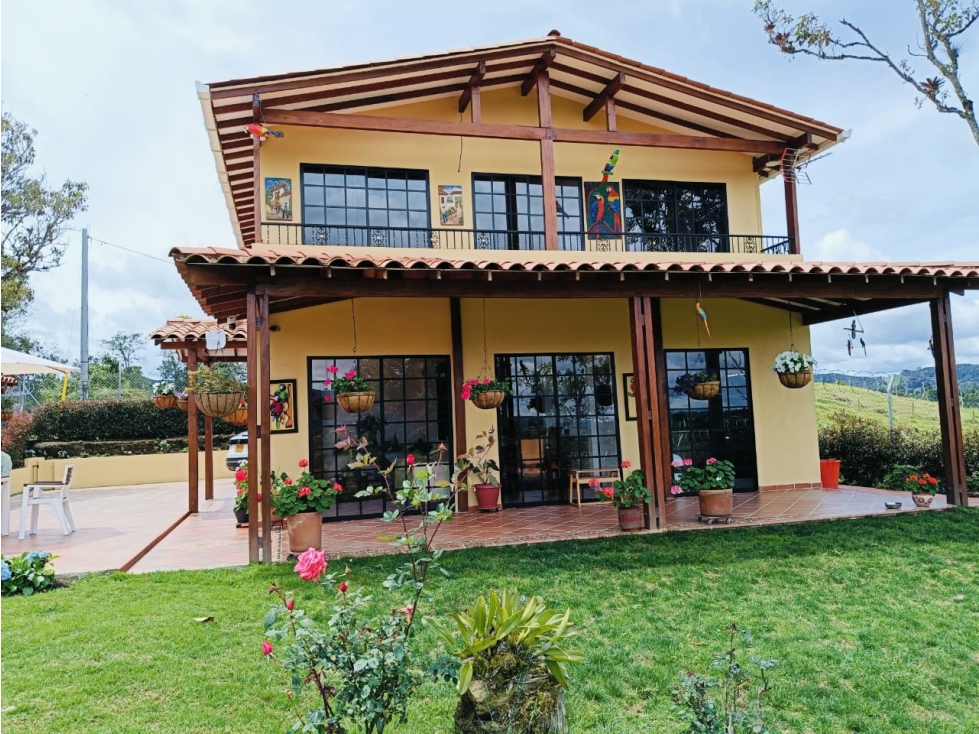 Venta Finca en San pedro de Los Milagros. Antioquia (C)