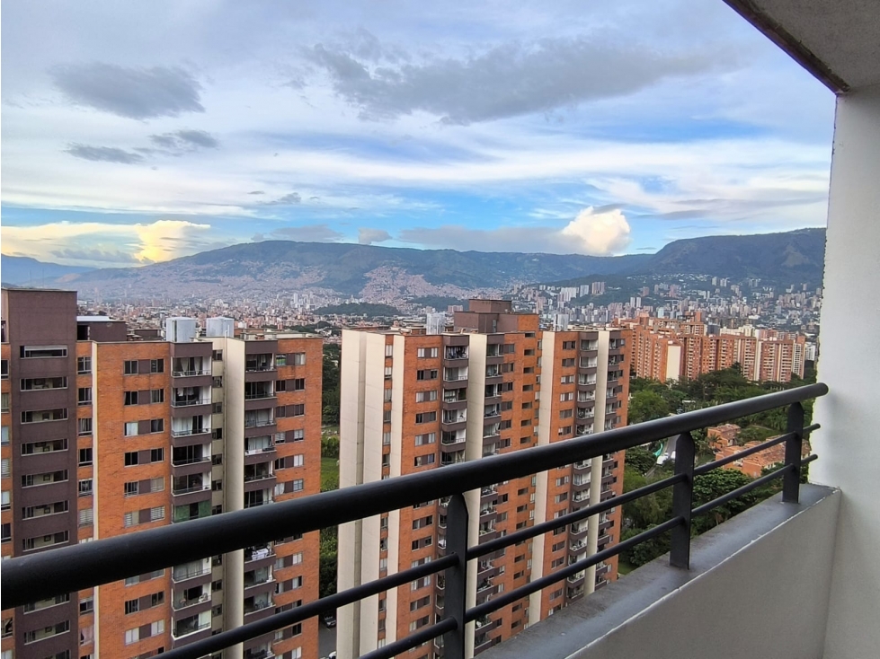 VENTA DE APARTAMENTO EN LA LOMA DE LOS BERNAL MEDELLIN — foto 6