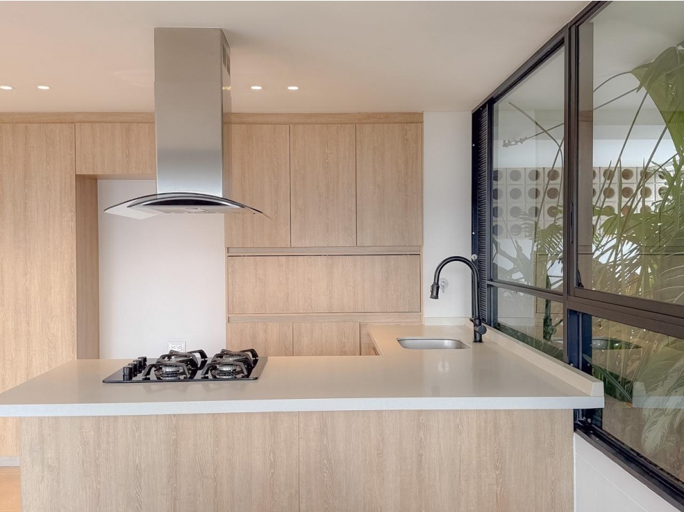 VENTA DE APARTAMENTO EN BOSQUE SANTO EL POBLADO MEDELLIN — foto 3