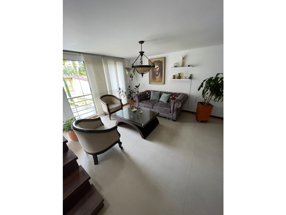 VENTA DE CASA UNIFAMILIAR EN CUMBRES ENVIGADO