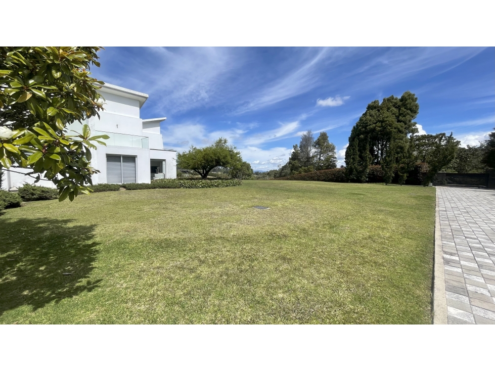 VENTA DE CASA CAMPESTRE EN EL ALTO DE LAS PALMAS ENVIGADO — foto 2
