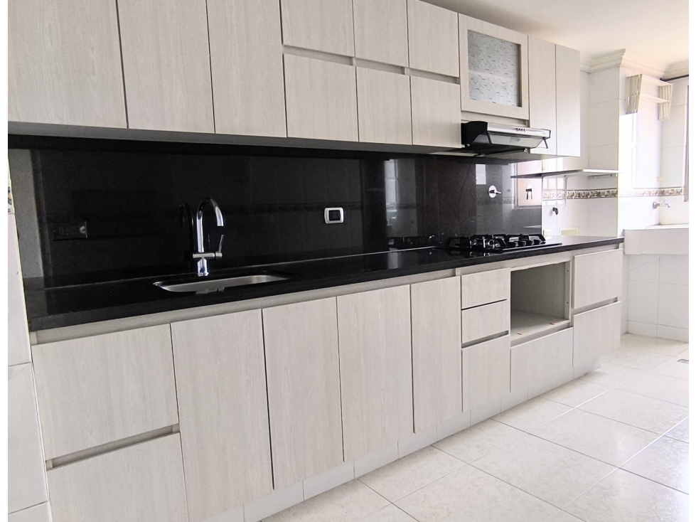 VENTA DE APARTAMENTO EN LAURELES MEDELLIN — foto 4