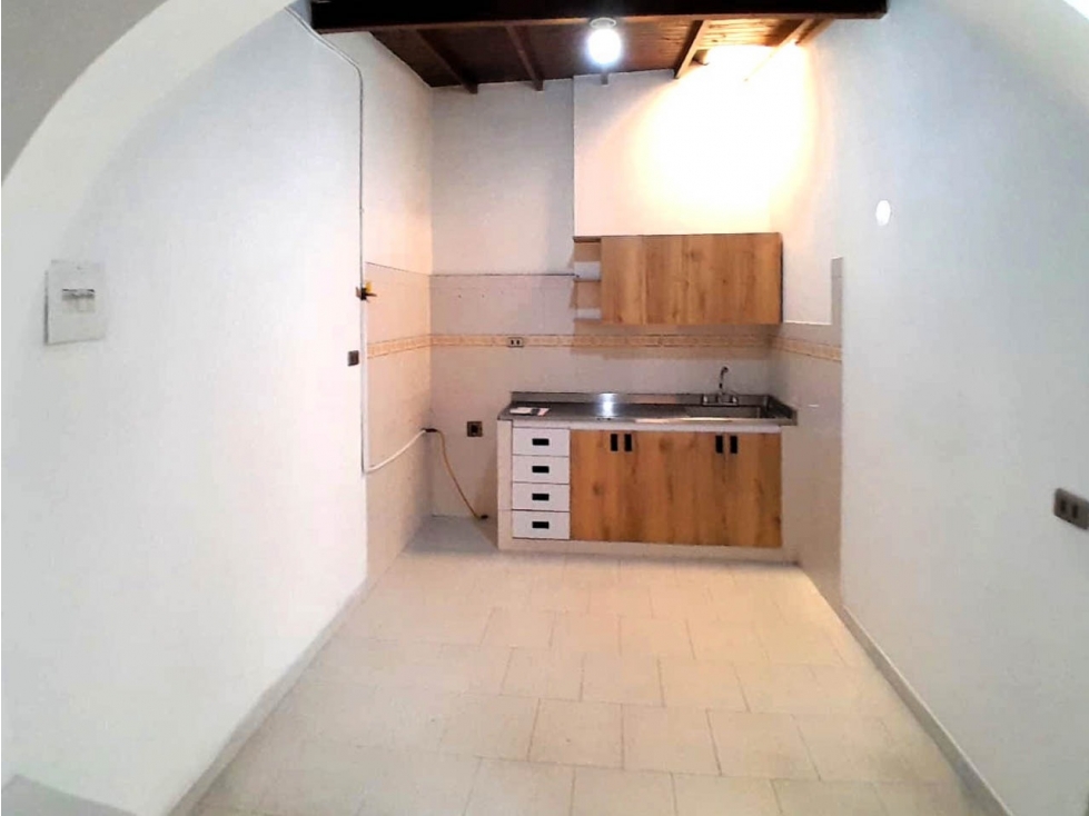 Venta Apartamento piso 3 Ph en La Milagrosa. Medellin — foto 3