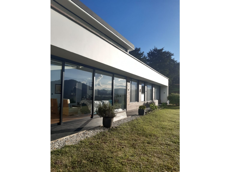 VENTA DE CASA EN PARCELACION SECTOR EL YARUMO LA CEJA ANTIOQUIA - 1