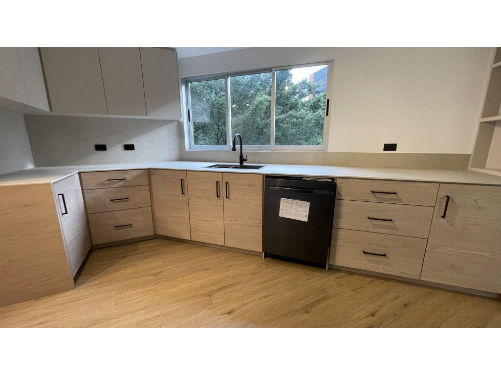 VENTA DE APARTAMENTO EN LA MILLA DE ORO EL POBLADO MEDELLIN — foto 6