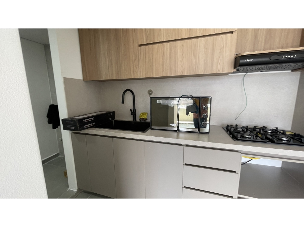 VENTA DE APARTAMENTO NUEVO EN AMAZONIA LAS CABAÑAS BELLO — foto 2