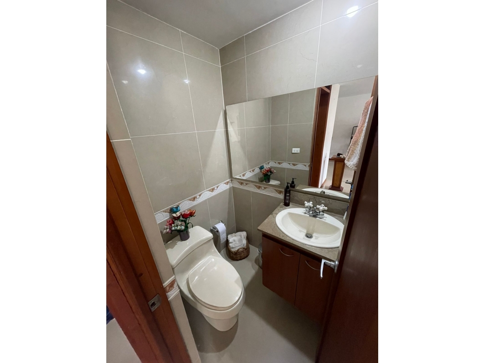 VENTA DE CASA UNIFAMILIAR EN CUMBRES ENVIGADO — foto 5