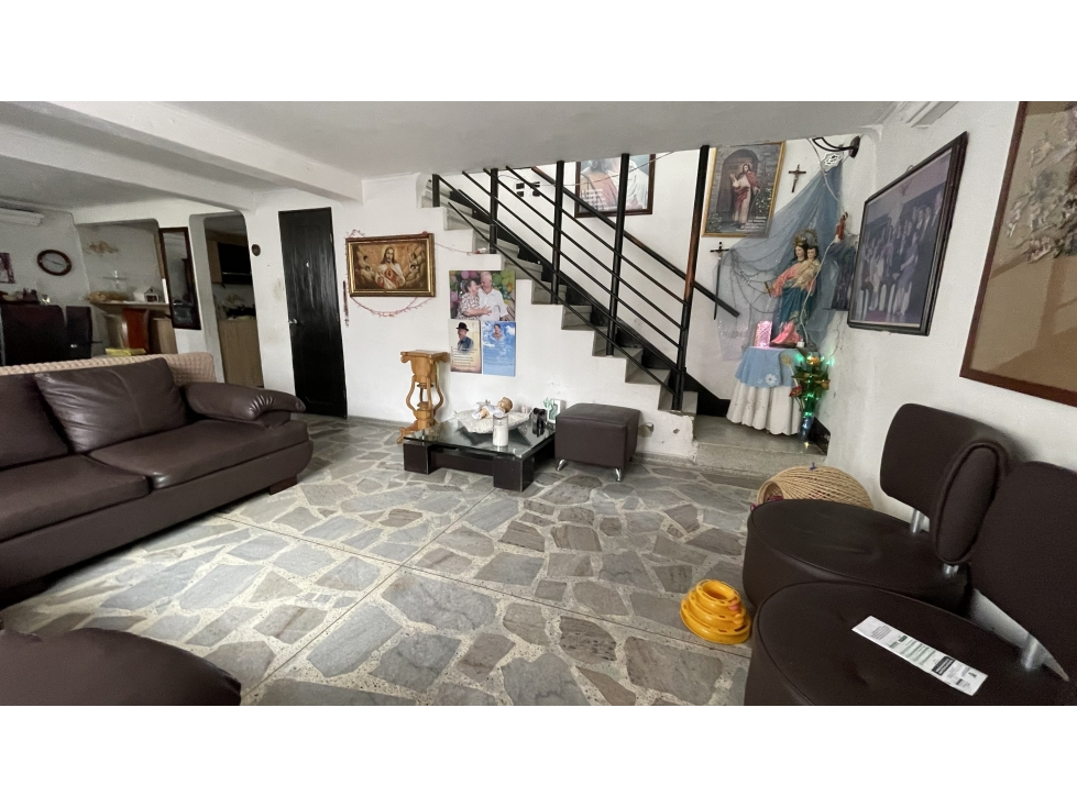 VENTA DE CASA UNIFAMILIAR EN BARRIO SANTA FE MEDELLIN — foto 2