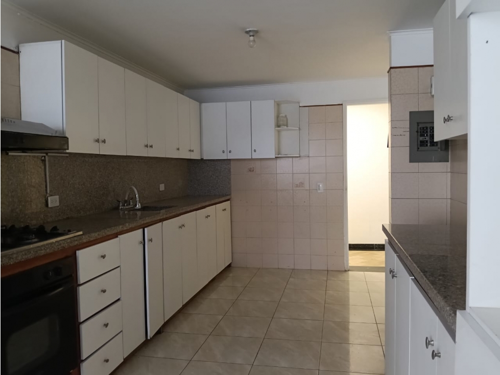 Venta Apartamento para remodelar en sector Suramericana. Medellin (C) — foto 4